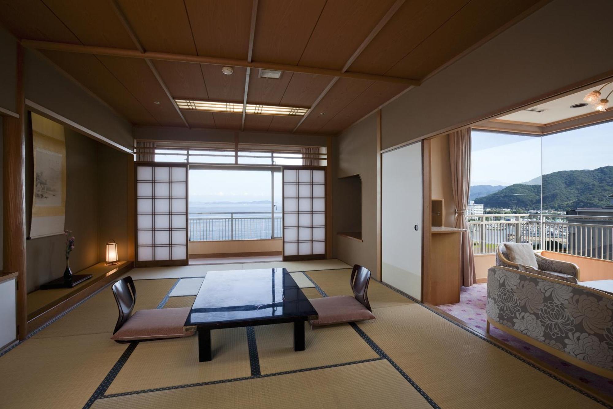 Hotel New Awaji Sumoto Экстерьер фото