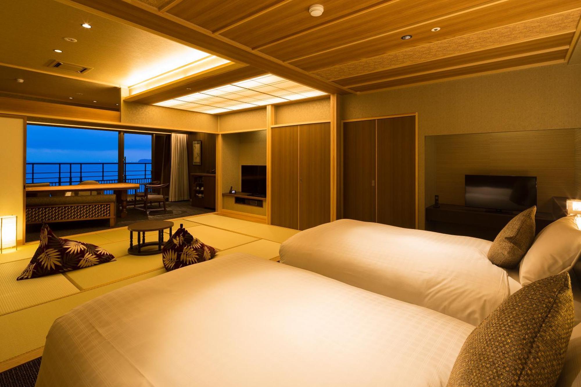Hotel New Awaji Sumoto Экстерьер фото
