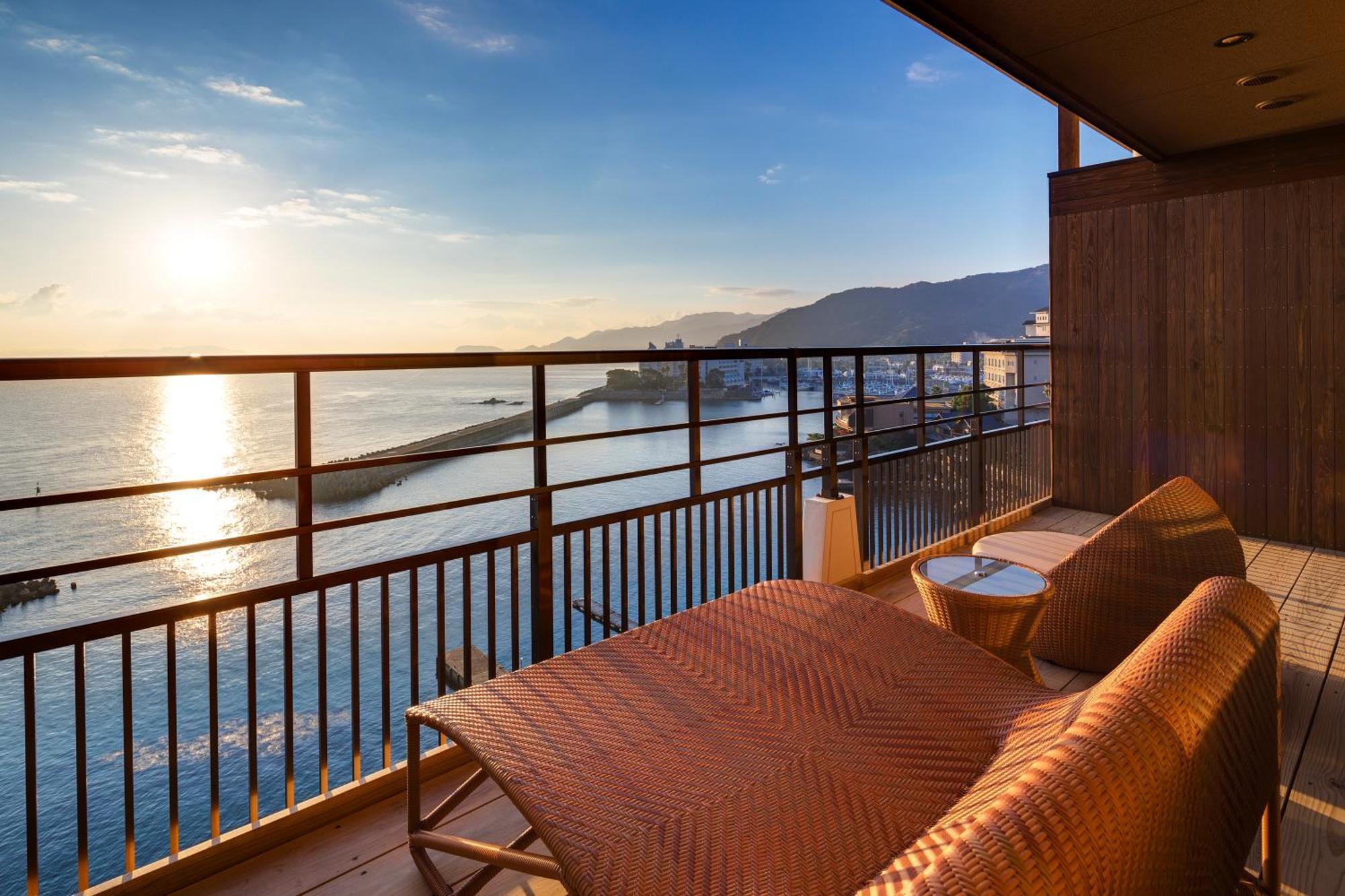 Hotel New Awaji Sumoto Экстерьер фото