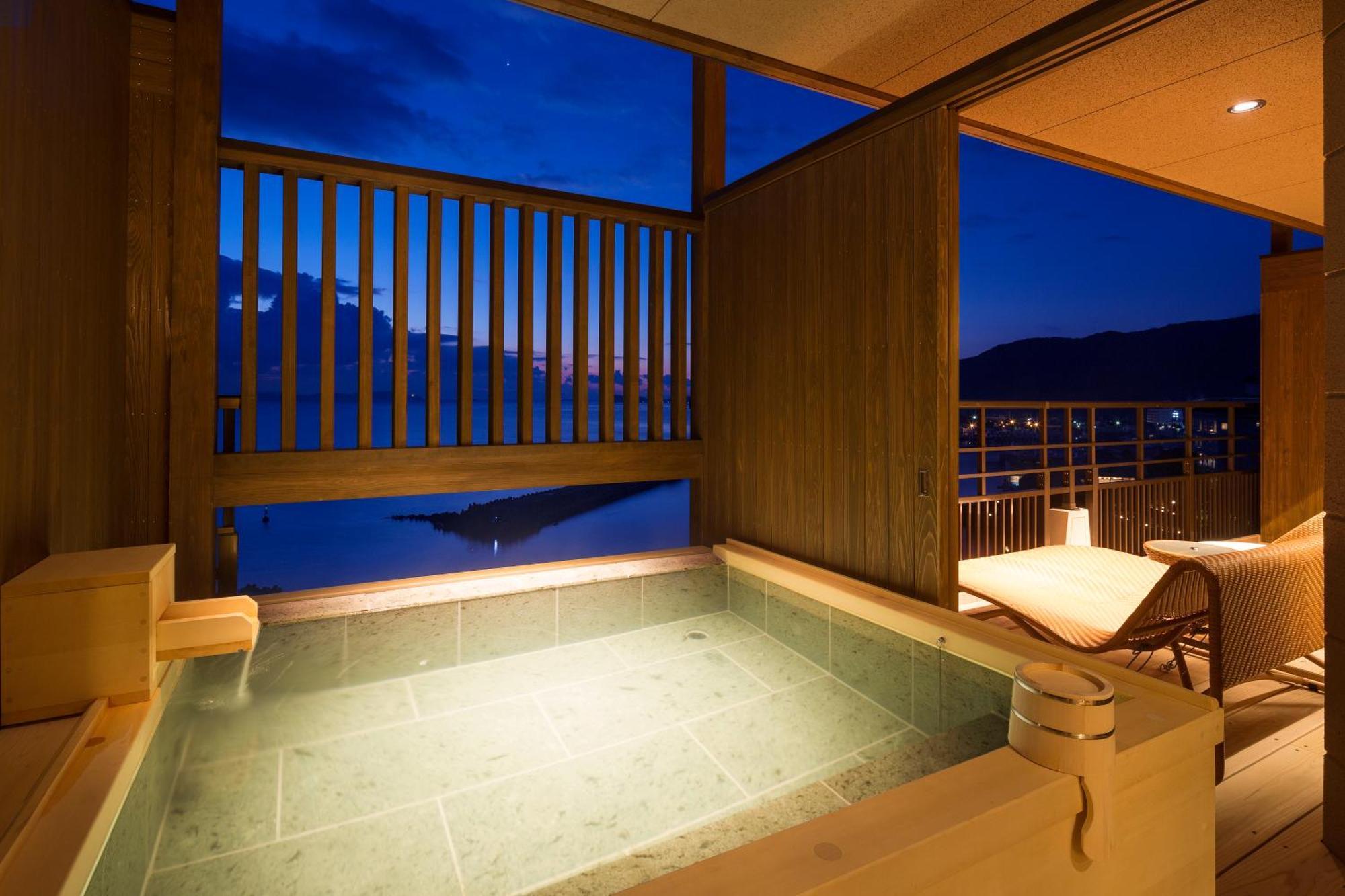 Hotel New Awaji Sumoto Экстерьер фото
