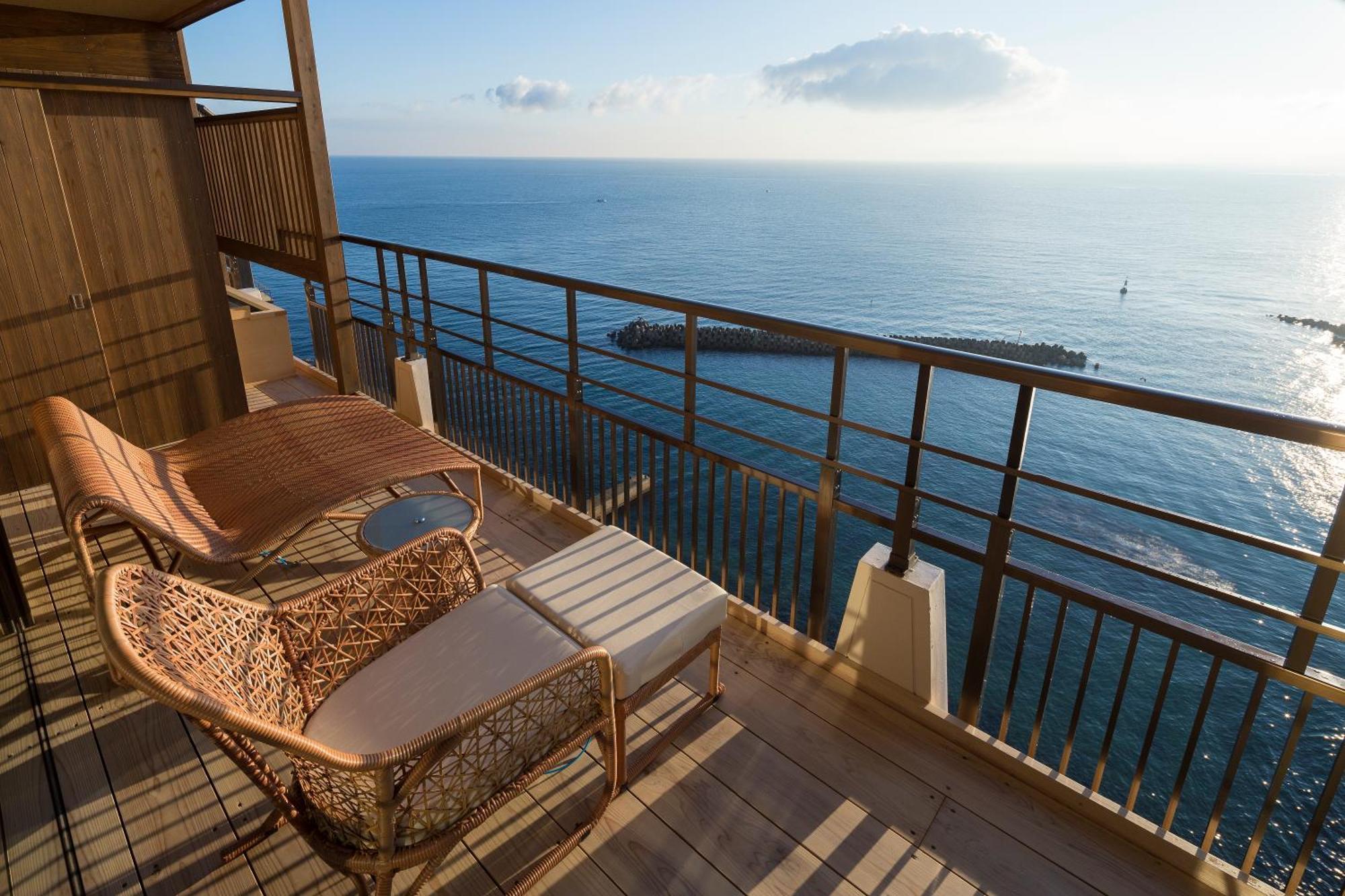 Hotel New Awaji Sumoto Экстерьер фото