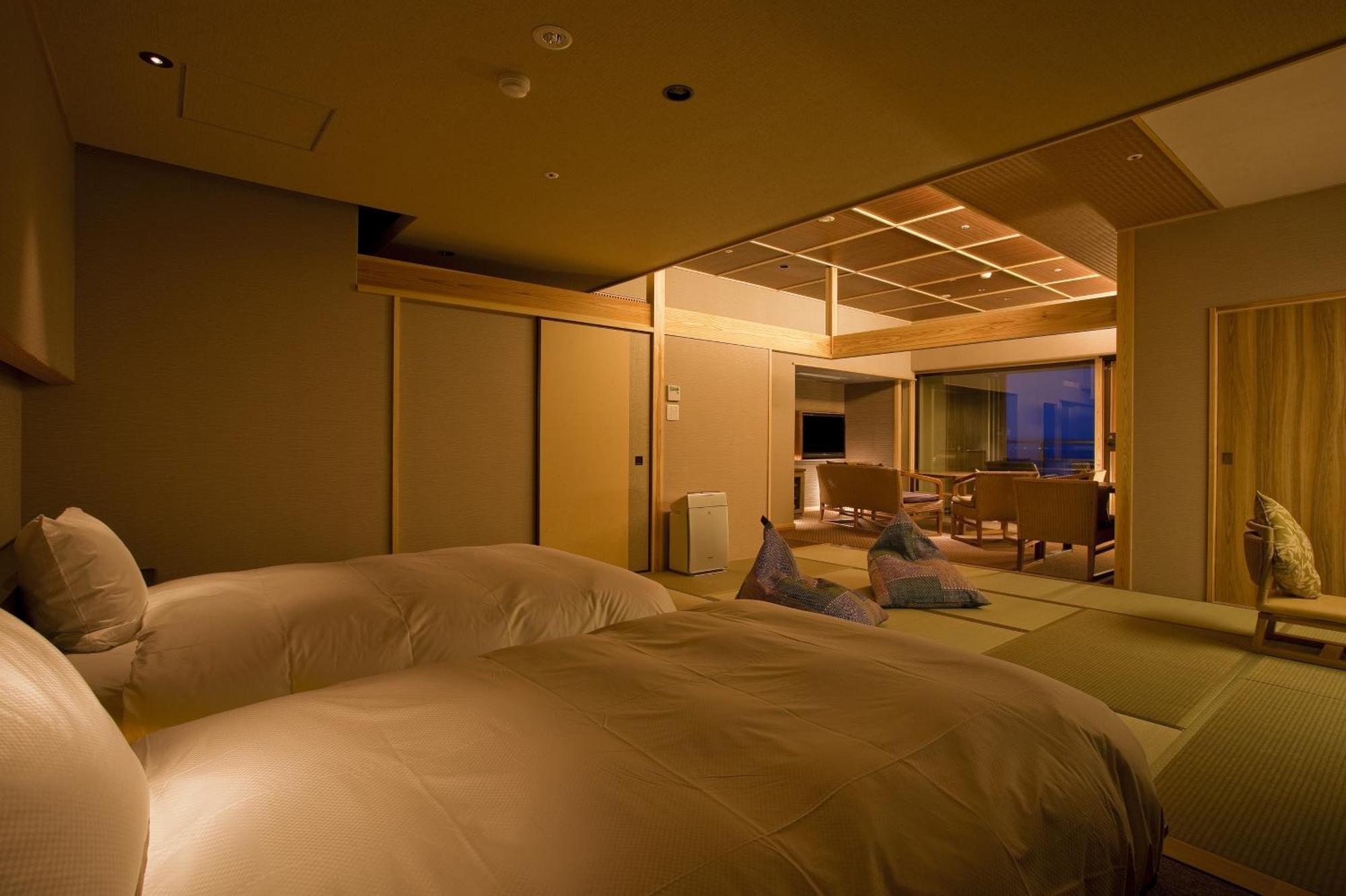 Hotel New Awaji Sumoto Экстерьер фото