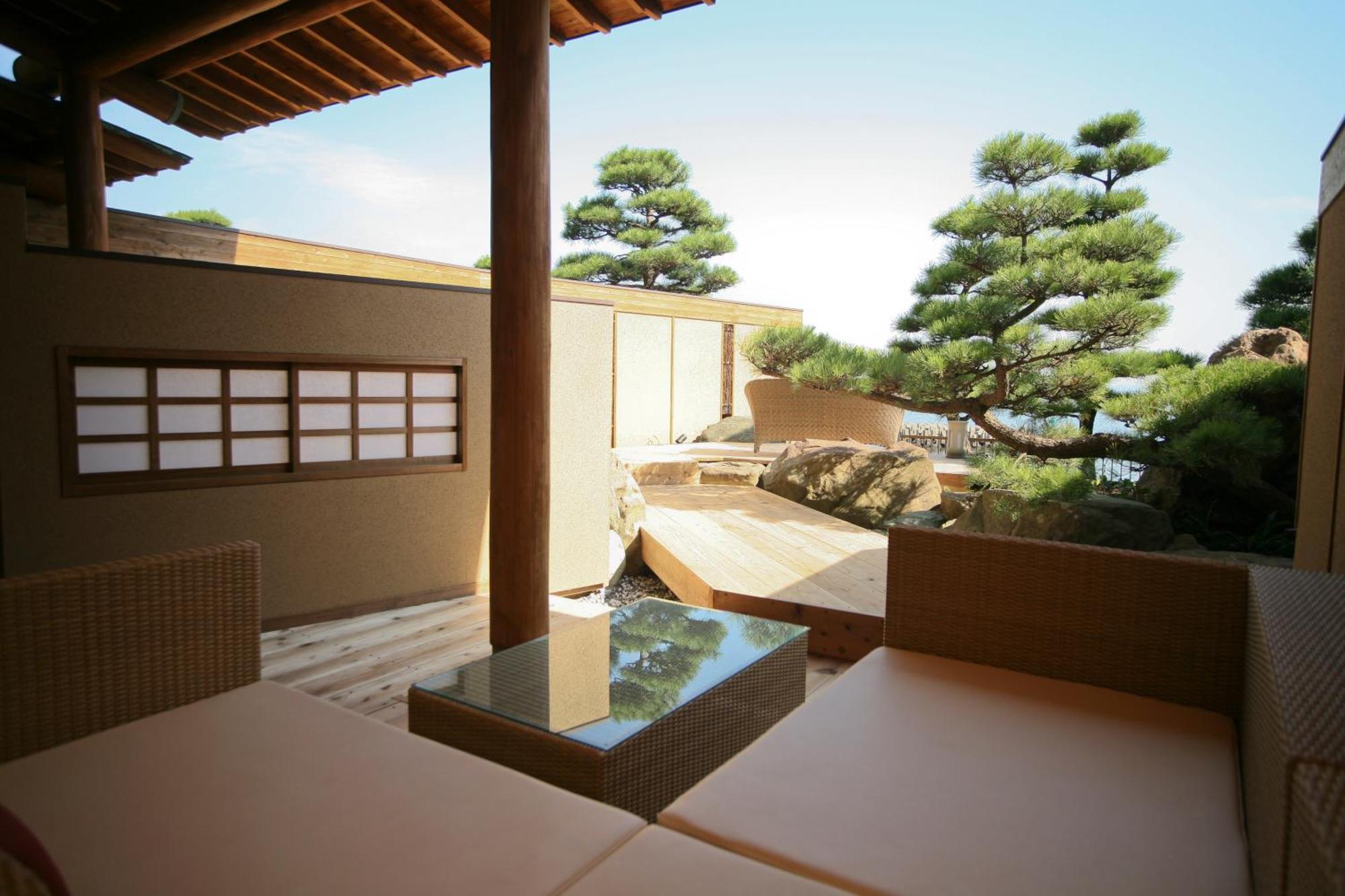 Hotel New Awaji Sumoto Экстерьер фото