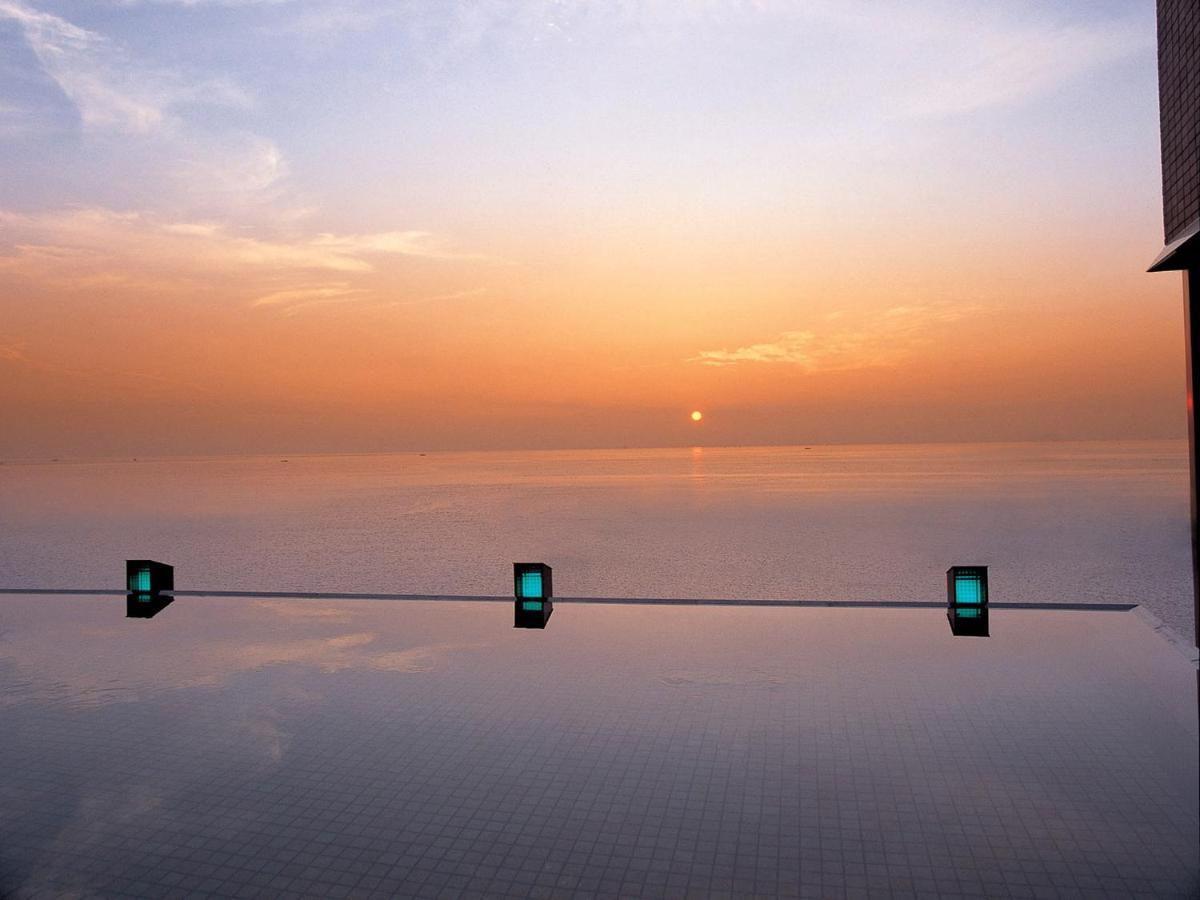 Hotel New Awaji Sumoto Экстерьер фото